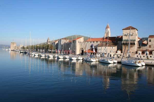 Apartments Silvana Trogir Exteriör bild