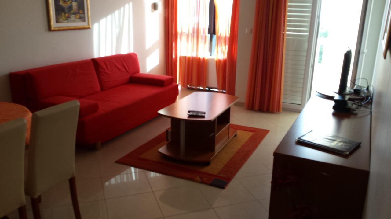 Apartments Silvana Trogir Exteriör bild
